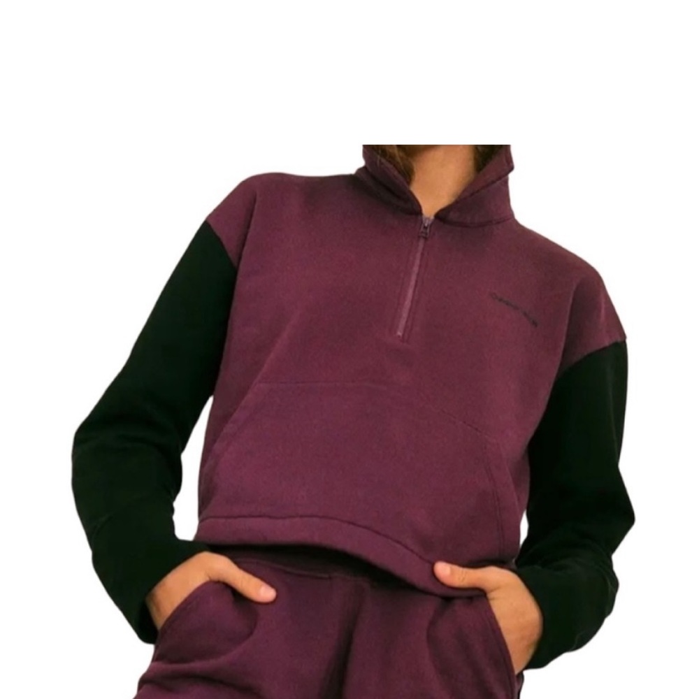 Small outdoor voices color block pullover